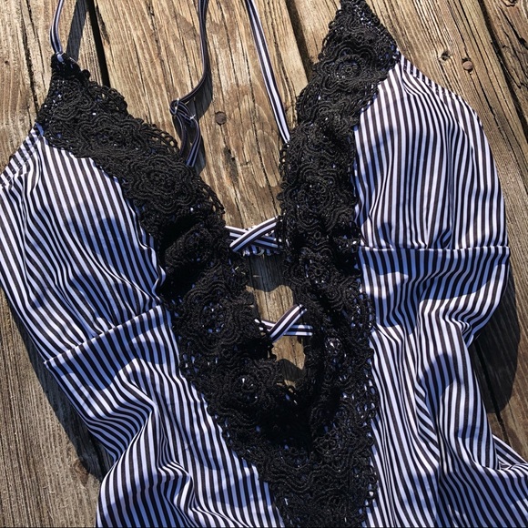 Cupshea Striped One Piece with Lace - Picture 2 of 11